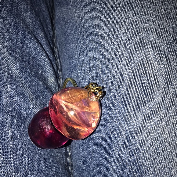 Custom epoxy mushroom 🍄 keychain with my favorite leaf New - Picture 6 of 6